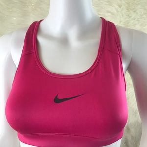 Nike sports bra size small